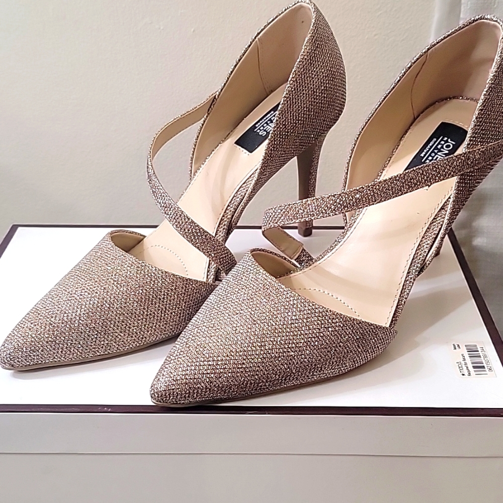 Jones New York Champagne Dress Shoes